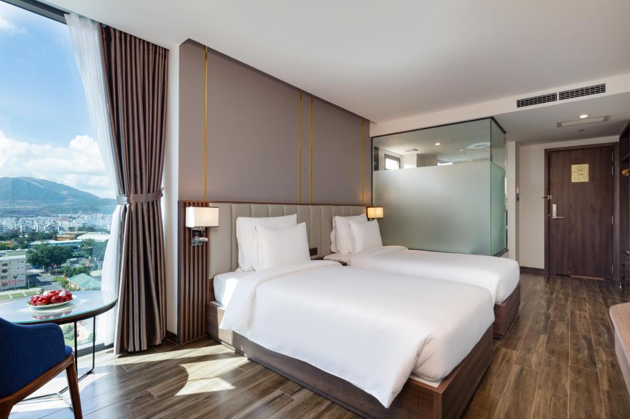 Amber Hotel Managed By Ht Нячанг Экстерьер фото