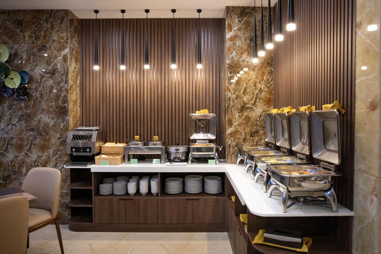 Amber Hotel Managed By Ht Нячанг Экстерьер фото