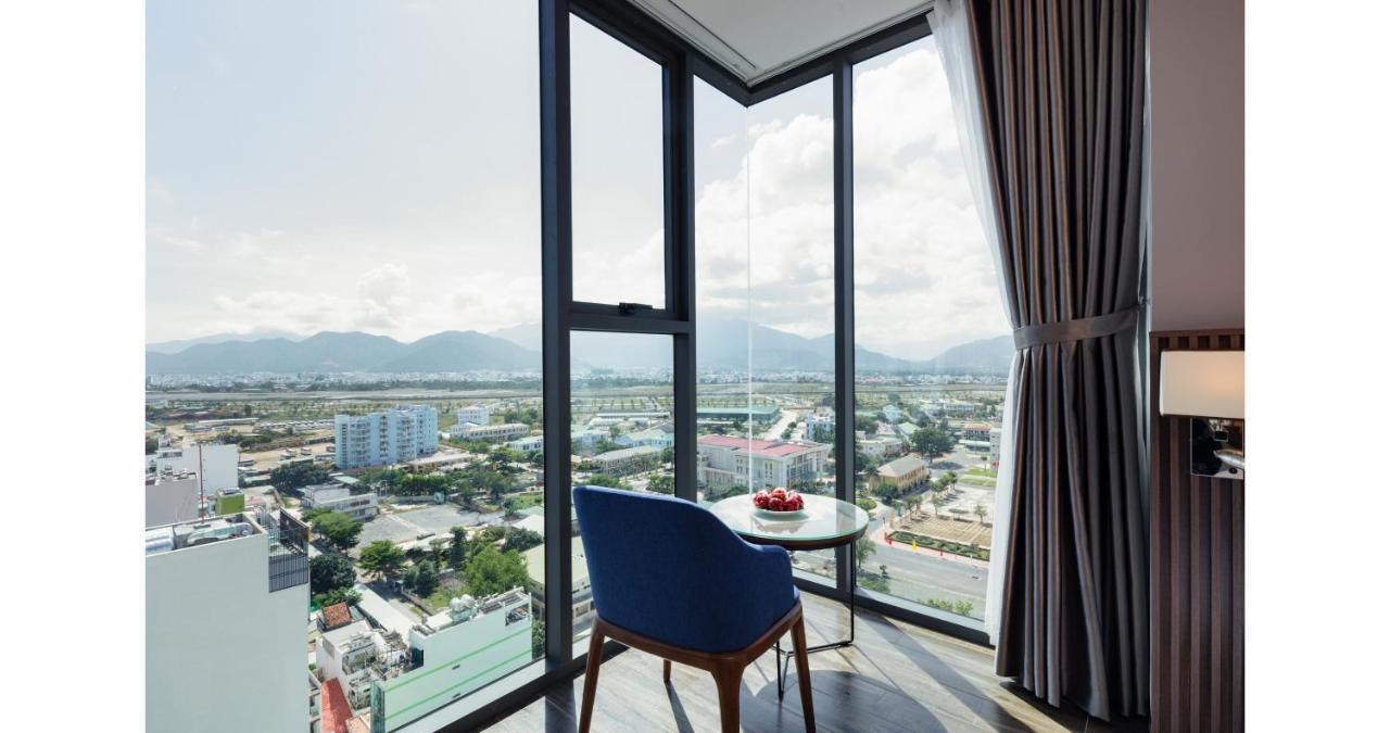 Amber Hotel Managed By Ht Нячанг Экстерьер фото