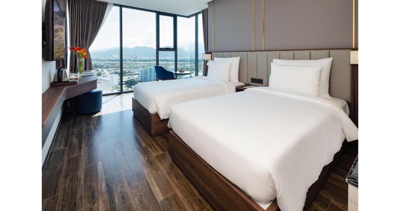 Amber Hotel Managed By Ht Нячанг Экстерьер фото