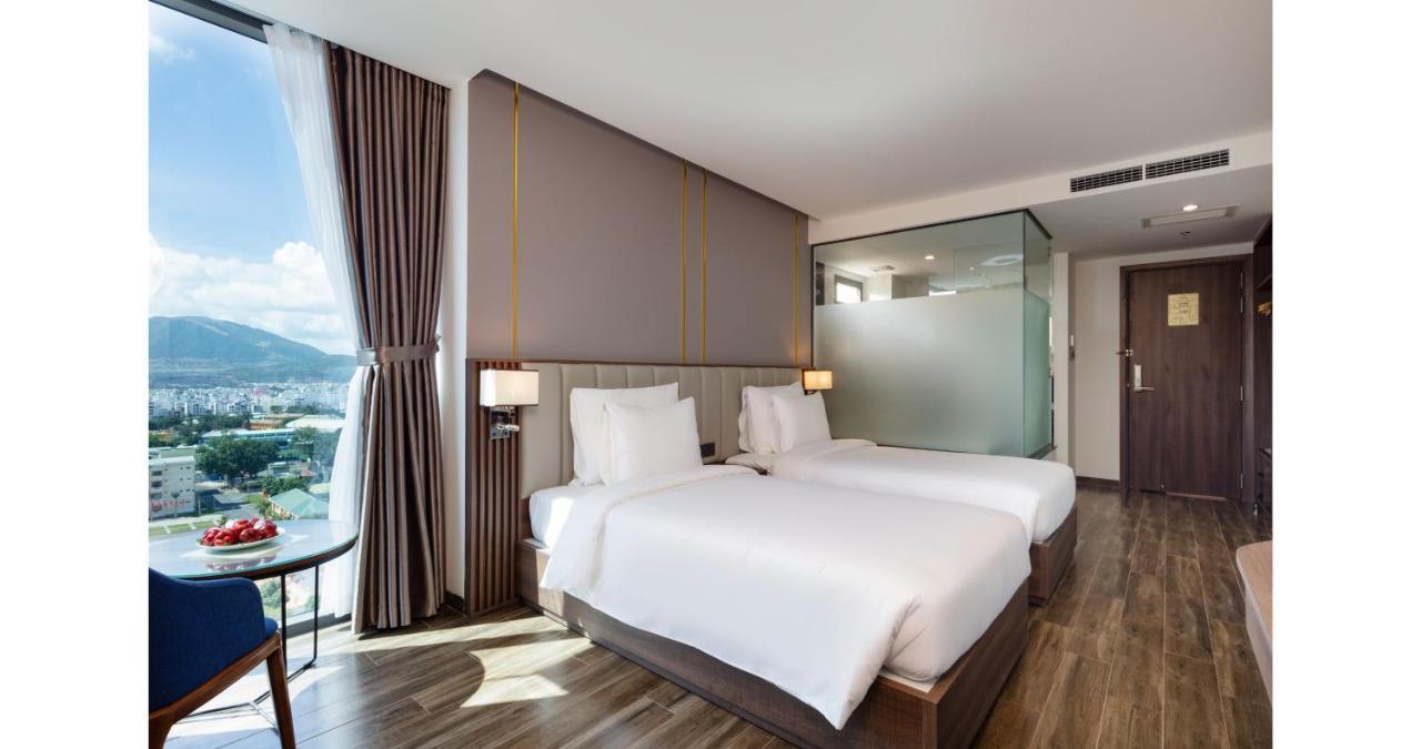 Amber Hotel Managed By Ht Нячанг Экстерьер фото
